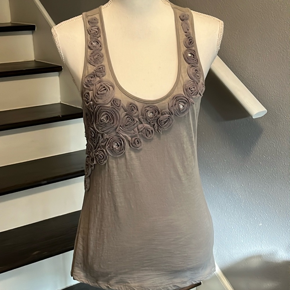 INC International Concepts tank top with fabric roses & sequins. Sz.L Taupe/gray
